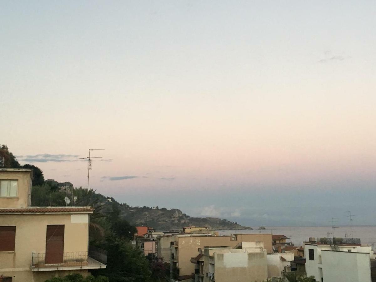 Ad un passo dal mare Giardini Naxos Exterior foto